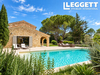 Maison 10 pièces 225 m² · à Vaison-la-Romaine · 225 m² · 1 490 000 €