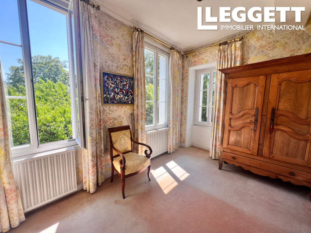 Vente Maison Magnifique maison de maître avec cour, dépendances, manège et terrain aux Monts d'Aunay. Les monts d'aunay