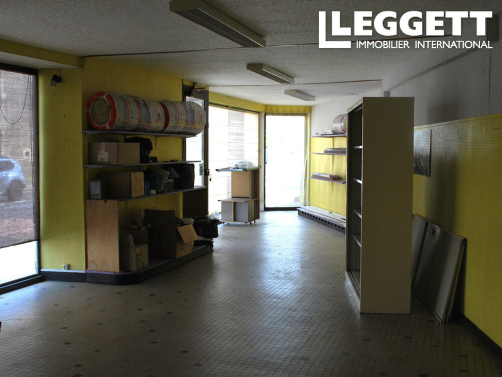 Vente Maison Propriété de village de 3 / 4 chambres à coucher avec un grand espace commercial de 83m2 et un appartement Val-d'oire-et-gartempe