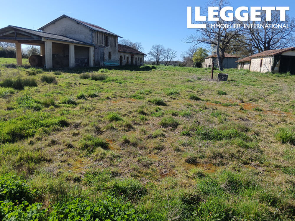 Vente Maison REDUIT!! Ensemble de 3 grandes dépendances agricoles à rénover vers 280 m², situées sur un terrain de 9 720 m² Availles-limouzine