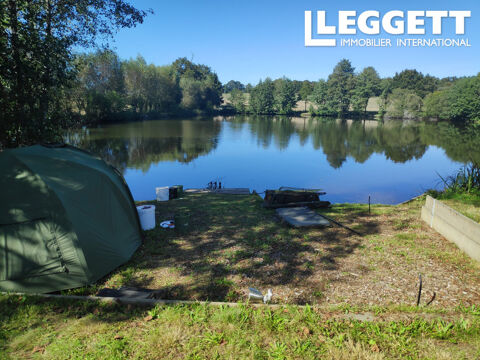   Entreprise la p�che � la carpe, d'une superficie totale de 4,3 acres, situ�e dans un environnement paisible. Maison