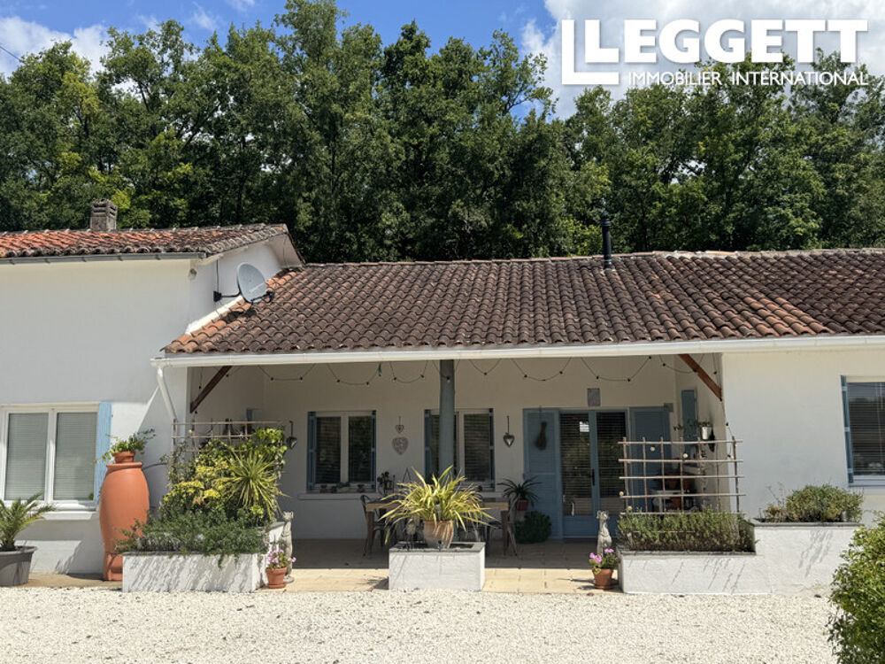 Vente Maison Maison contemporaine de luxe plus gite de deux chambres de plain-pied située dans un cadre magnifique. Édon