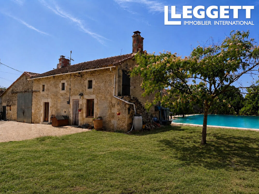 Maison 9 pièces 140 m² · à Valence-en-Poitou · 140 m² · 249 000 €