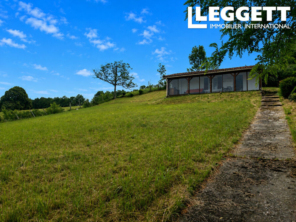 Vente Maison Petite maison à rénover avec beau terrain et joli point de vue Aubeterre-sur-dronne