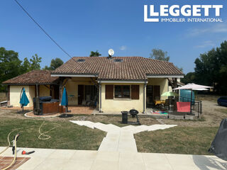 Vente Maison Maison de campagne avec 4 chambres, piscine et jacuzzi. Clairac
