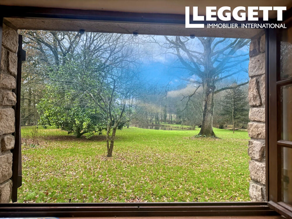 Vente Maison Propriété Exceptionnelle!<br />Longère avec étang , 7 pièces, 4 chambres, garage et puits.<br />Potentiel commercial. Guilliers