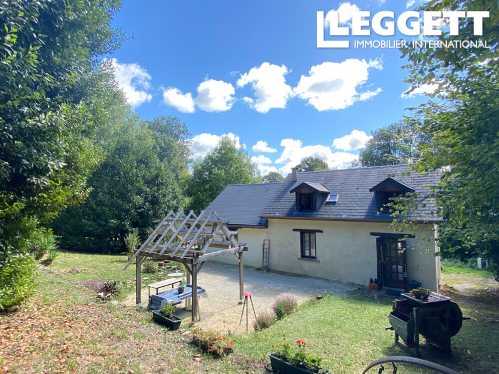 Jolie maison (3ch) au calme avec 1,5 Ha de terrain: verger, pré et bois. À raffraîchir mais habitable de suite