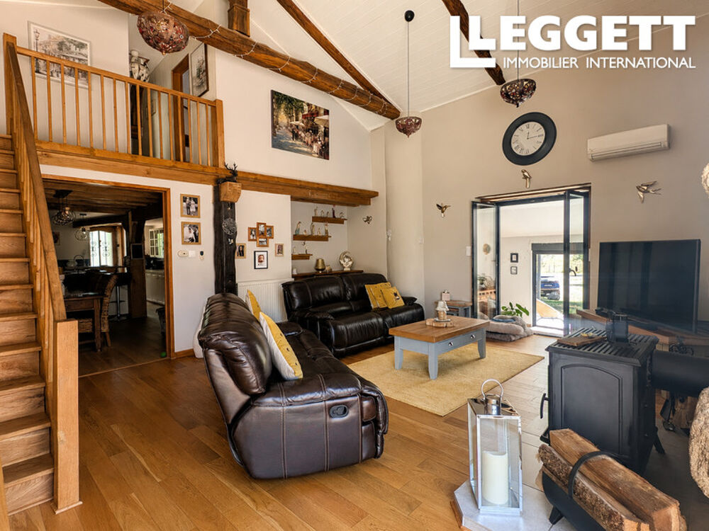 Vente Maison Deux maisons et une grange avec jardin de 4440m2 et 6 hectares de terrain boisé à proximité Marval