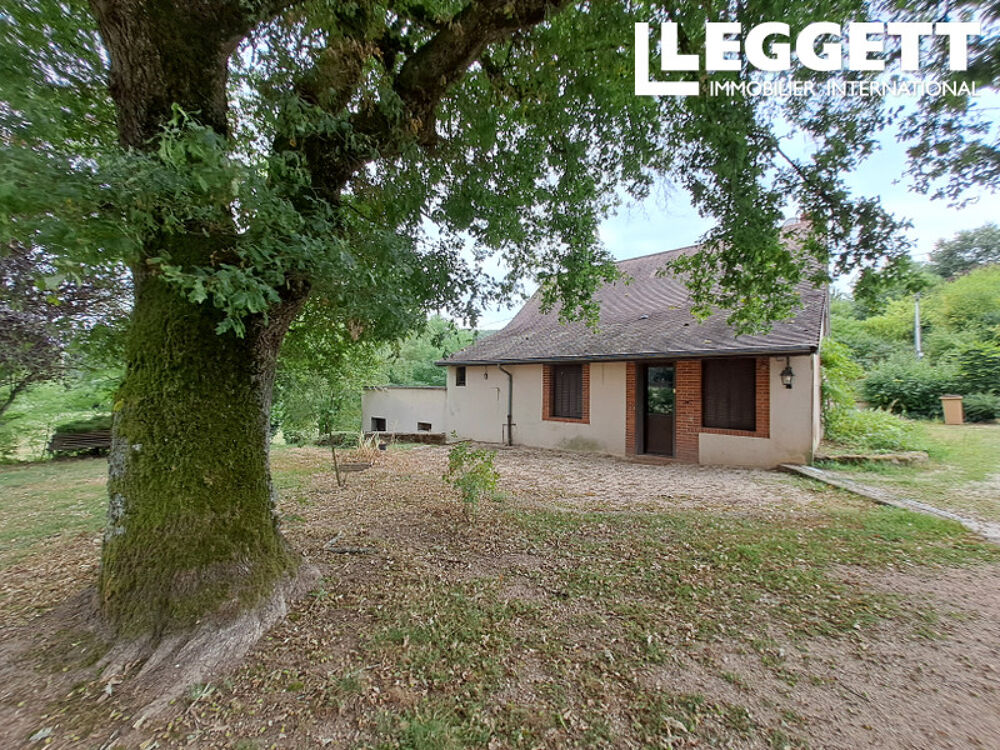 Vente Maison Maison de campagne avec 2 chambres, séjour, cuisine, cave, dépendances, jardin. Issy-l'ÉvÊque
