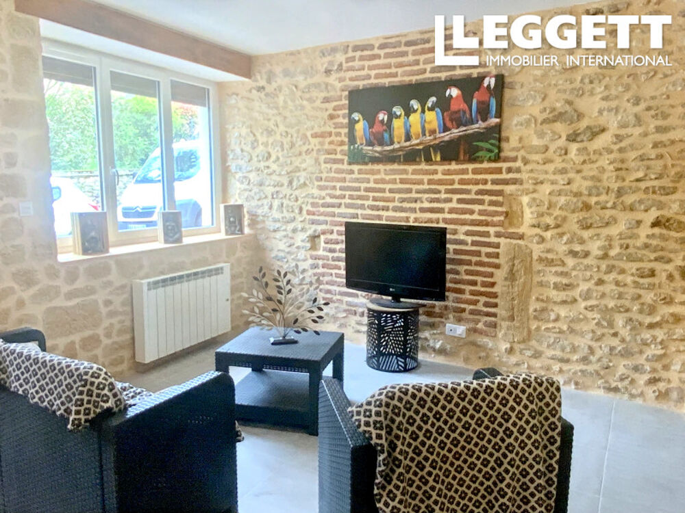 Maison de ville rénovée à Montignac-Lascaux ? commerces, cafés et grottes à pied
