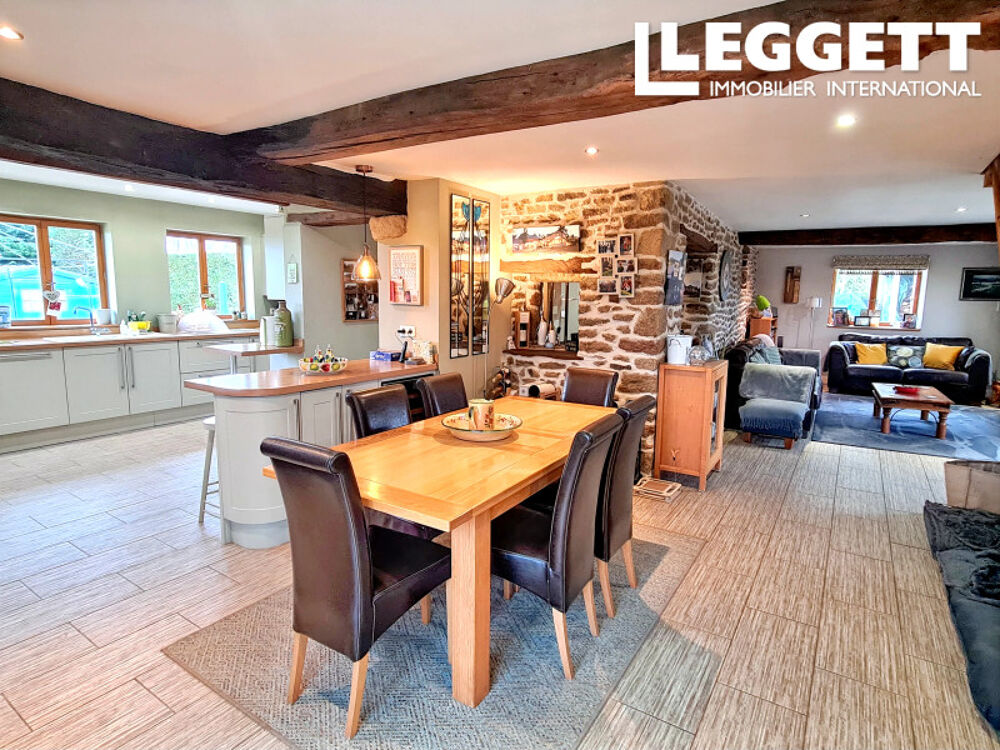 Vente Maison Belle maison de campagne 3 chambres, piscine, espace extérieur, dépendances et terrain d?environ 2 400 m² Passais villages