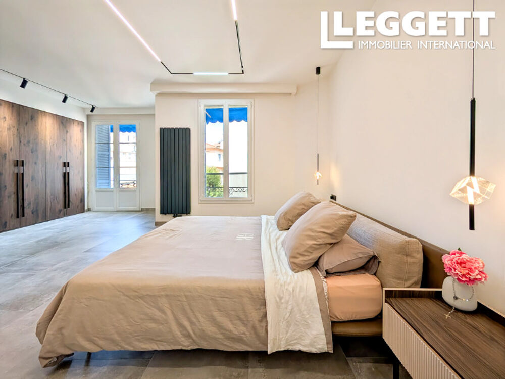 Vente Appartement Nice Musiciens/Victor Hugo | Luxueux 3/4P de 123m² Rénové en 2024 | Ascenseur, 3m de Plafond et Étage Élevé Nice