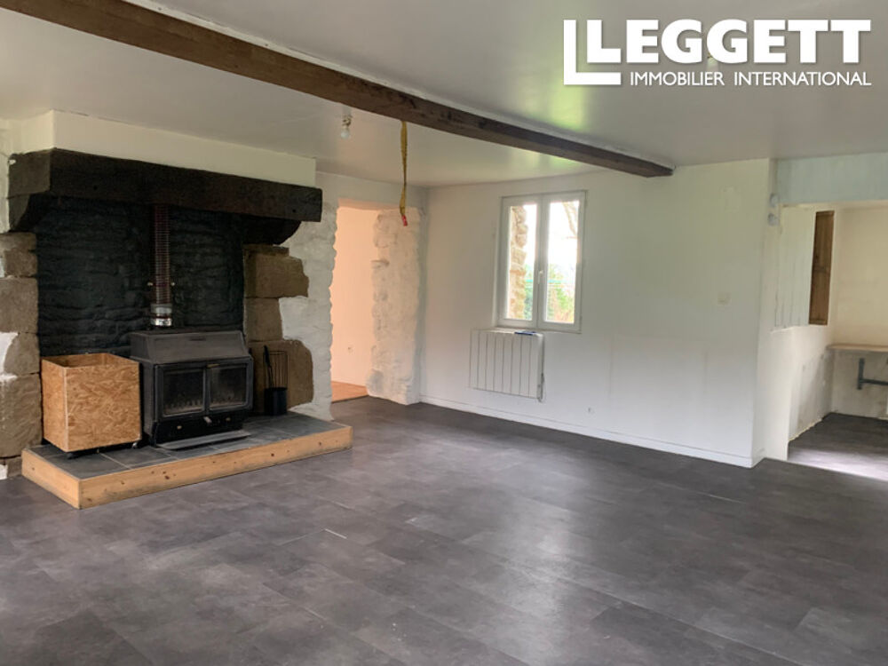 Spacieuse et superbe maison avec terrasse et garage, offrant une vue imprenable sur la belle campagne normandy