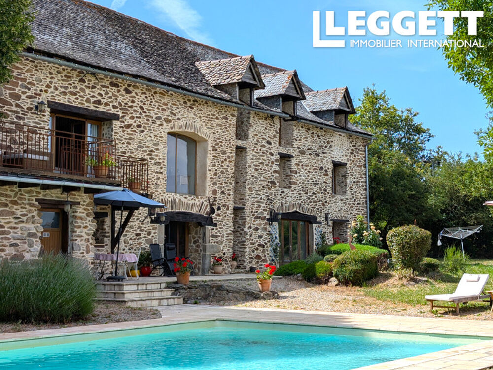 Vente Maison Superbe grange rénovée (2 salons, 5 chambres, 4 salles d'eau, salle de jeu), piscine, beau terrain avec vue Pradinas