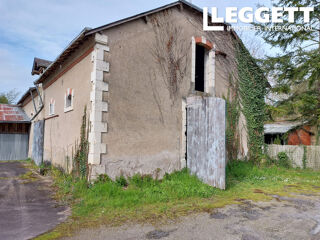  Remise / Grange � vendre 298 m� Villeloin-coulang�