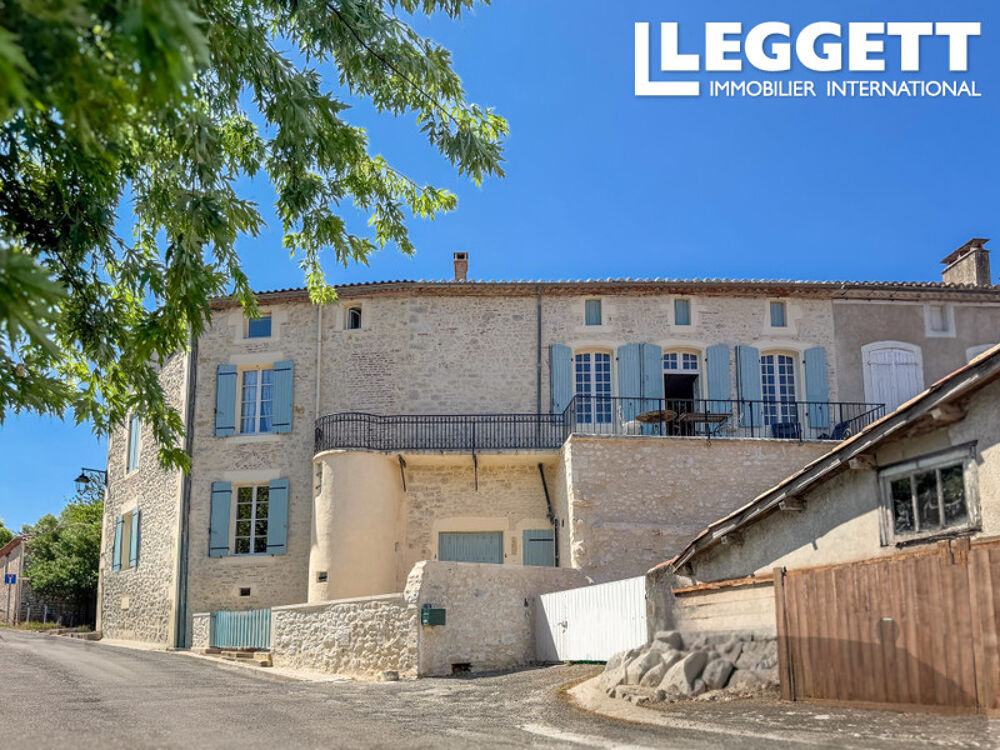 Propriété de charme avec Maison de Maître, gîte indépendant, piscine et jardins en terrasses au c?ur d'Albas
