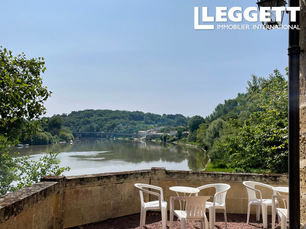 CHATEAU EXCEPTIONNEL - 370 m² - avec vue magnifique sur le fleuve. Proche Saint-Emilion et Bordeaux !