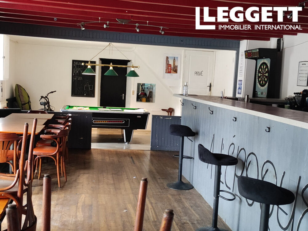 Vente Maison Bar/café/restaurant à rouvrir, avec un appartement de quatre chambres, situé dans un village. Brux