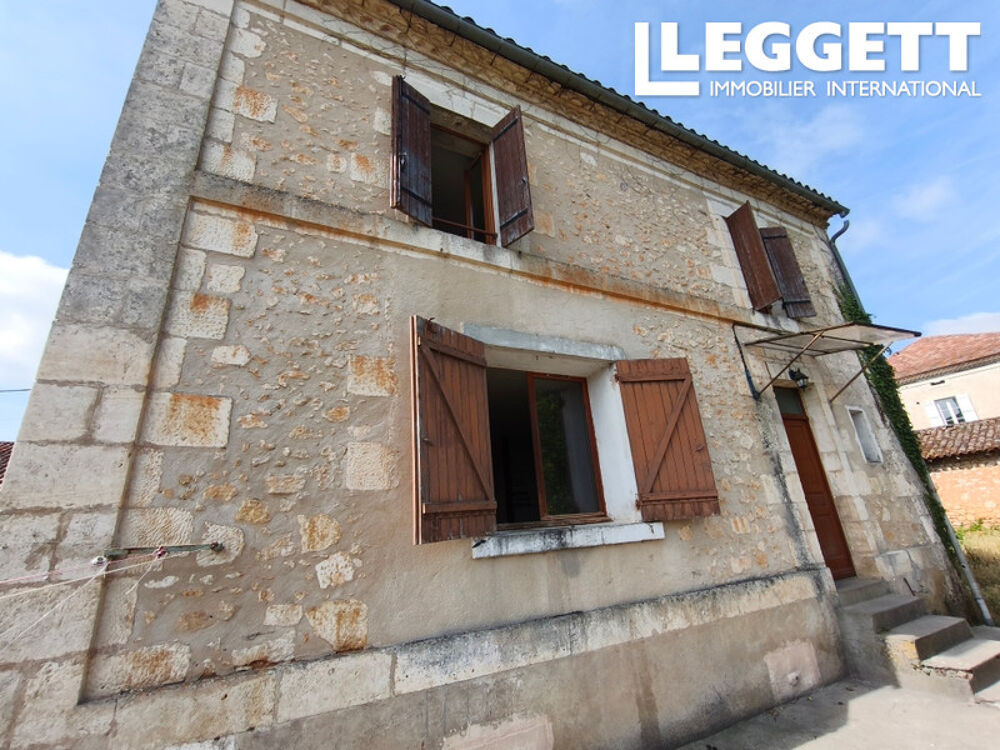 Maison de bourg comprenant deux appartements avec cave ,jardin ,ancienne porcherie et potager non attenant.