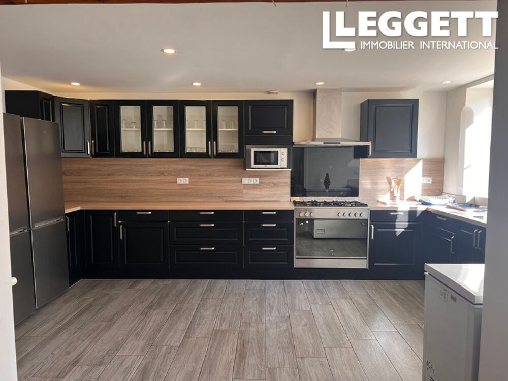 Vente Maison Exceptionnel ancien domaine de 15 ch/6 sde offrant un important potentiel de conversion proche de Jarnac Foussignac