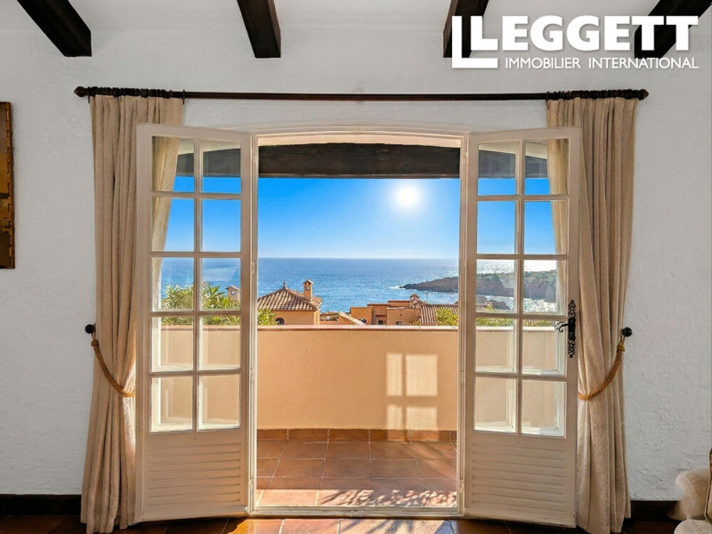 Vente Maison Villa en Front de Mer à Anthéor ? Vue Panoramique, Cadre Exceptionnel et Potentiel Chambres d?Hôtes Saint-raphaËl