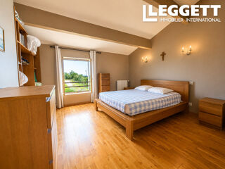  Maison à vendre 14 pièces 337 m²