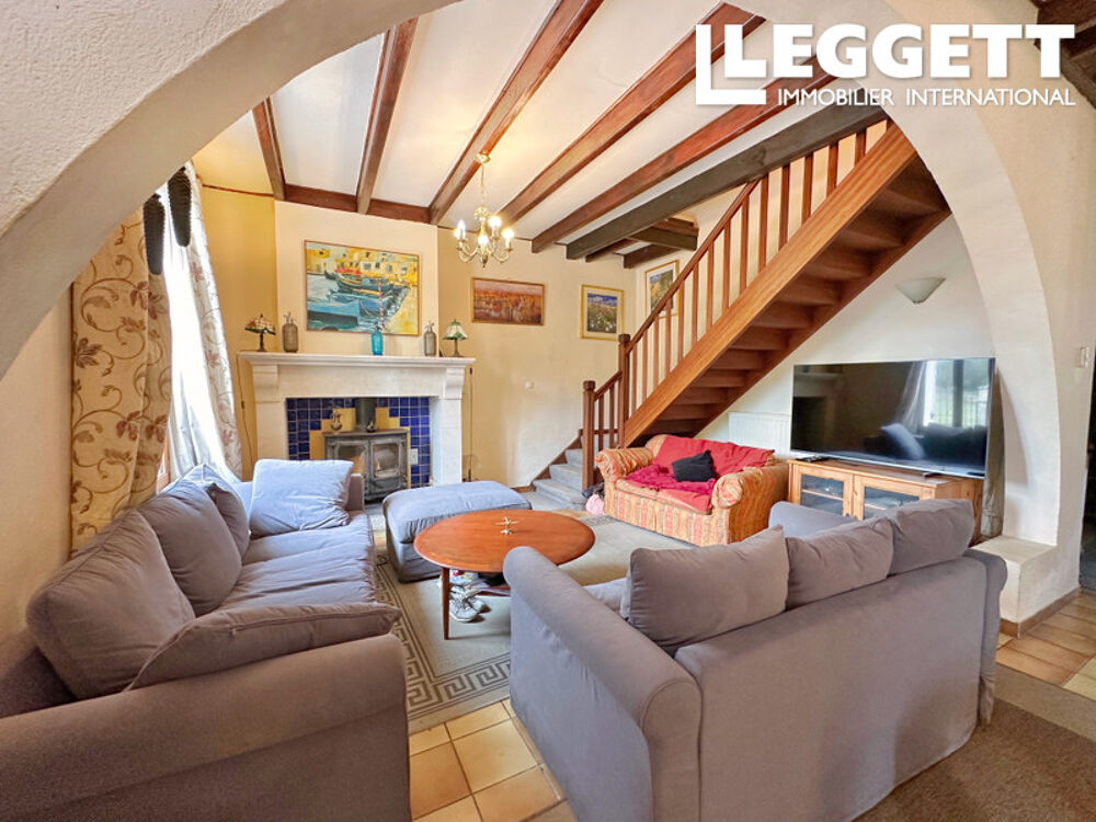 Vente Maison Spacieuse maison de 4/5 chambres avec piscine, grand jardin et prairie. Au calme, en bordure de rivière. La barde