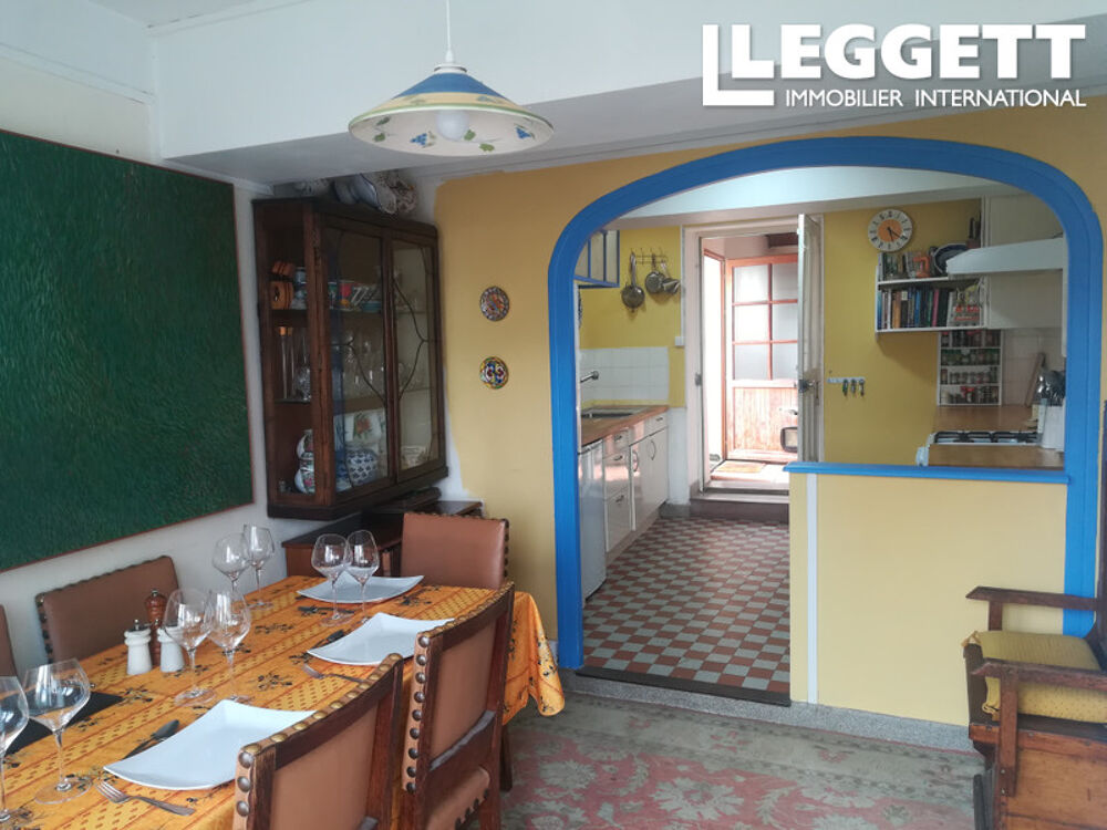 Vente Maison Maison de campagne de 7pieces avec jardin en terrasses clos dans un village tranquille de Saône-et-Loire Saisy