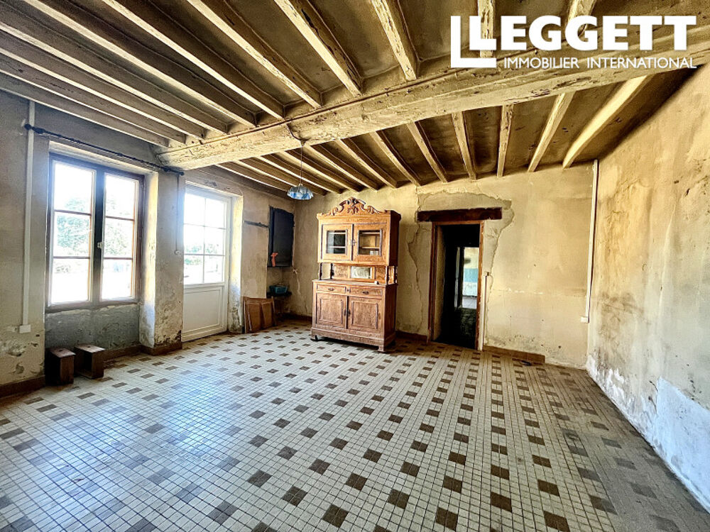 Fermette à rénover avec dépendances et 3 777 m² de terrain ? Saint-Léonard-des-Bois, Alpes Mancelles