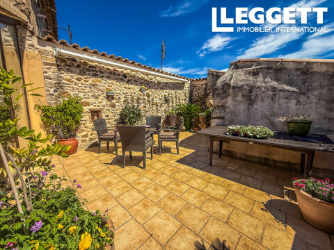   Maison de village en pierre avec terrasse et jolies vues, situ�e dans le village recherch� de N�ffies. <br /> Maison - 5 pi�ce(s) - 129 m�