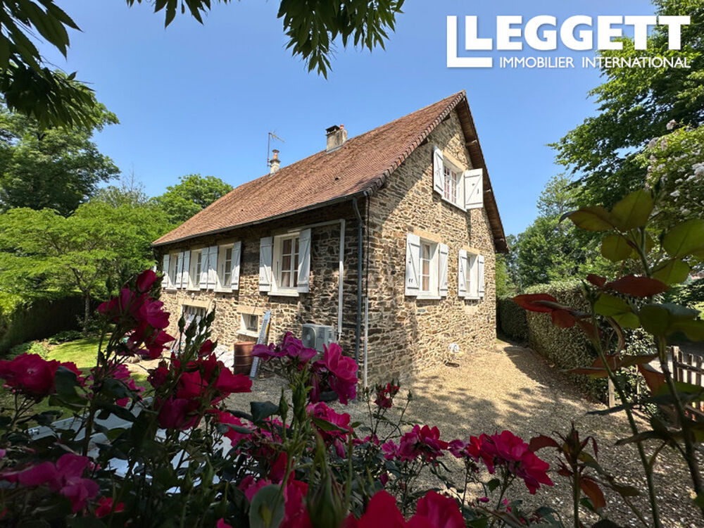 Vente Maison Cadre exceptionnelle pour cette ancien moulin rénové avec son étang et rivière, en zone non et terrain 1/2 ha. Sarlande