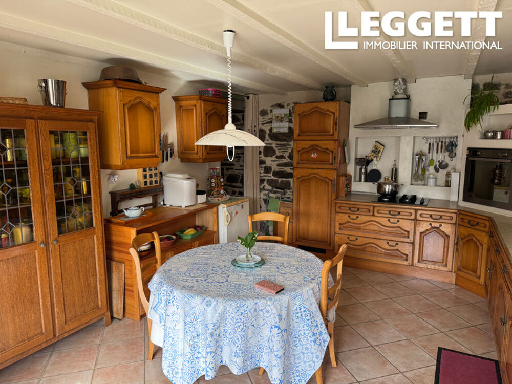 Vente Maison Une belle maison datant de 1703 à la campagne près du Lac de Guerlédan et de Mûr de Bretagne Sainte-brigitte