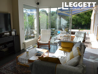  Maison  vendre 11 pices 246 m