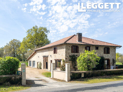   Une Impressionnante maison de campagne en pierre, r�nov�e, tout confort, piscine, grand jardin, double garage. Maison - 6 pi�ce(s) - 105 m�