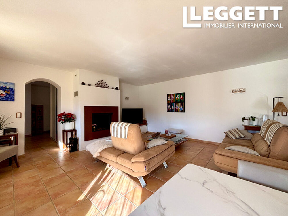 Vente Maison <br />Charmante maison de plain-pied orientée sud, avec 4 chambres, grand jardin, garage et vue sur Canigou, VinÇa