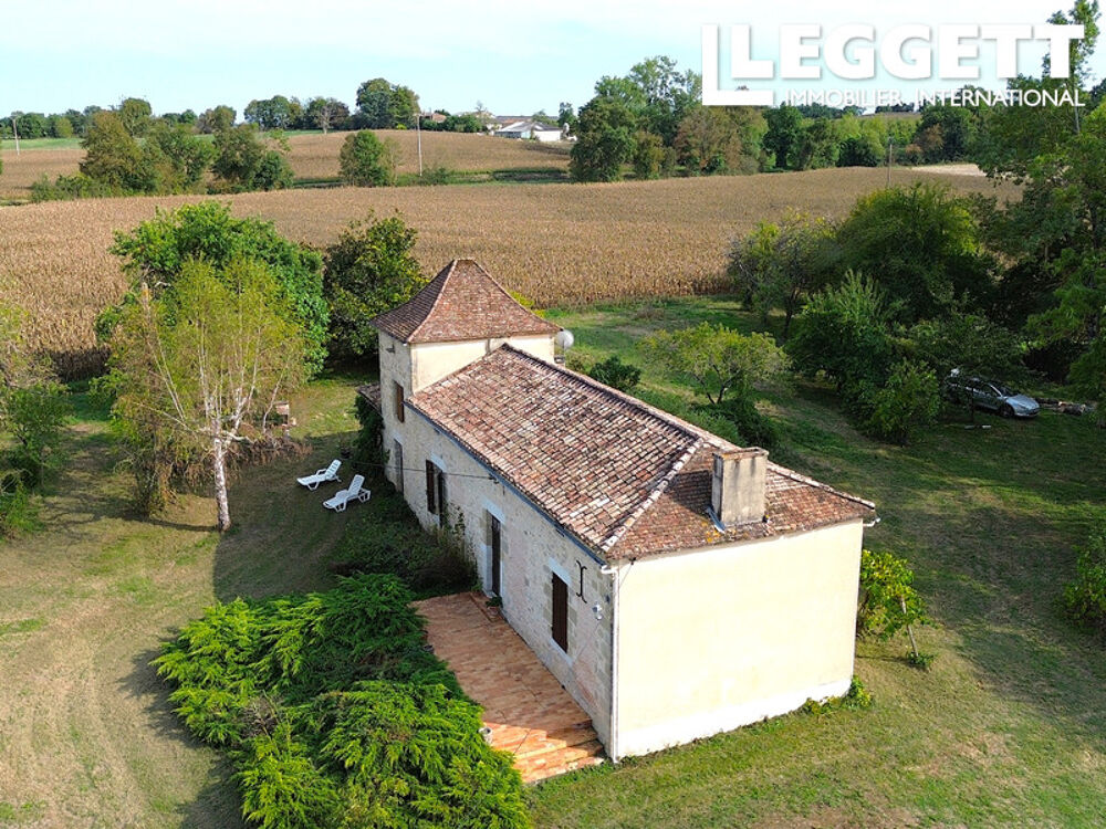 Vente Maison Maison en pierre avec pigeonnier et dépendances sur terrain d'environ 2,9 ha. Montauriol