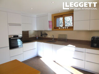  Maison � vendre 9 pi�ces 285 m�