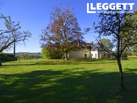   Jolie maison, 3 chambres, sommet d'une colline avec pr�s de 2,5 ha de prairies et bois et une vue fantastique Maison - 5 pi�ce(s) - 112 m�