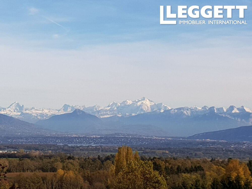 PAYS DE GEX: Chalet prive a vendre 250 m2 , studio, vue sur les Alpes et le lac Leman