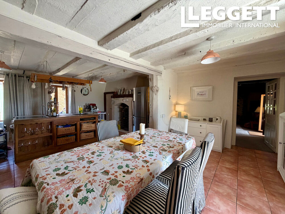 Maison en pierre de 4 chambres avec grand jardin, près de Rochechouart