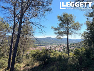 Vente Maison Villa de trois chambres avec studio piscine et terrain. Pignans