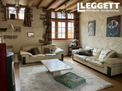   Une charmante maison individuelle en pierre de 4 chambres qui a conserv� ses �l�ments d'origine, avec un g�te. Maison - 7 pi�ce(s) - 185 m�