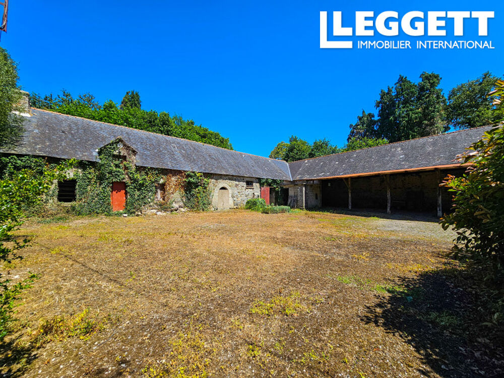 Vente Maison Grande maison indépendante en pierre et longère à rénover - avec plus de 10000m2 de terrain, dans un hameau. Kergrist