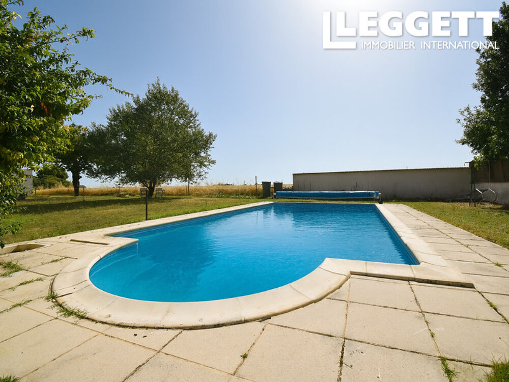 Vente Maison Charmante maison de caractère  près des plages - 6 chambres, piscine, atelier, garage et environnement calme Balanzac