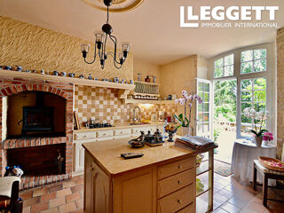  Propri�t�/ch�teau � vendre 13 pi�ces 425 m�