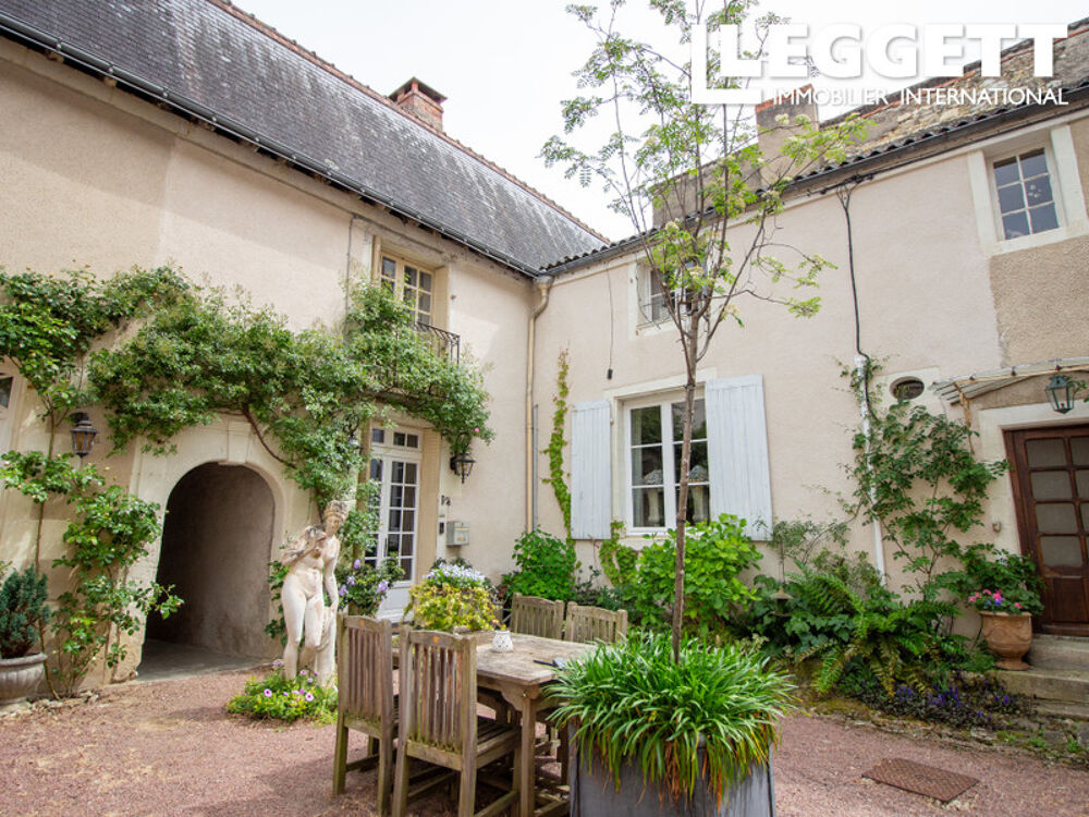 Vente Maison Intra-muros de Richelieu, maison de trois chambres avec jardin et dépendances Richelieu