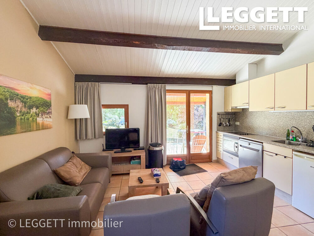 Gite avec séjour, 2 chambres, piscine, tennis dans belle résidence de tourisme à Gourdon