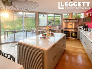  Maison  vendre 10 pices 576 m