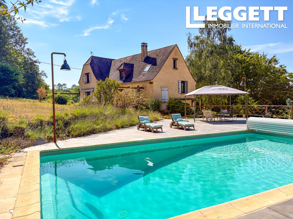 Maison 8 pièces 220 m² · à Carsac-Aillac · 220 m² · 434 000 €
