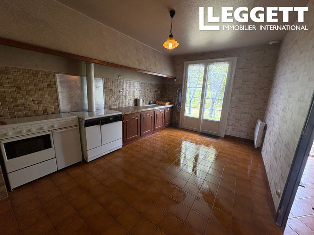 Vente Maison Maison individuelle de 4 chambres avec un terrain constructible attenant. Savignac-de-nontron
